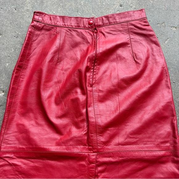 Vintage Red Leather Midi Pencil Skirt Made in USA Size 11/12 - Picture 10 of 15